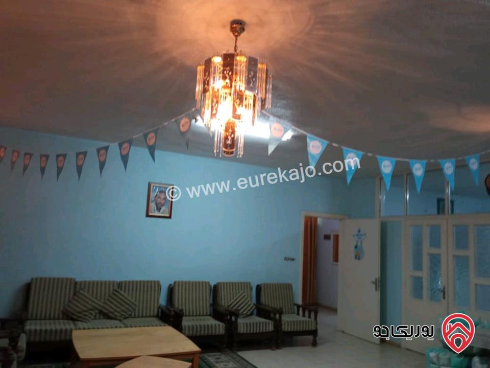 بيت طابقين شبه فيلا مع مزرعة مساحة 480م على أرض 3 دونم و730م للبيع في عمان - اليادوده