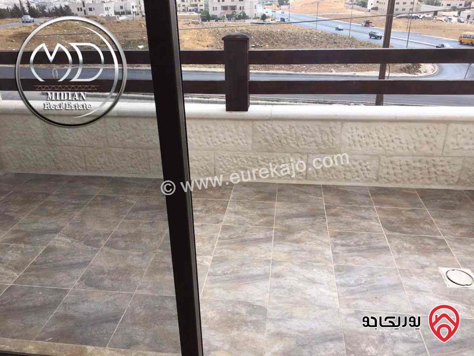 فيلا دوبلكس مساحة 600م مع تراسات و حدائق جديدة على أرض 500م لم تسكن اطلالة جميلة بسعر مميز جداً للبيع في عمان - الظهير