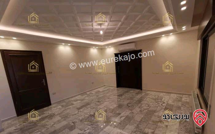 شقة سوبر ديلوكس طابق ثالث مساحة 190م للايجار في عمان - الرابية 