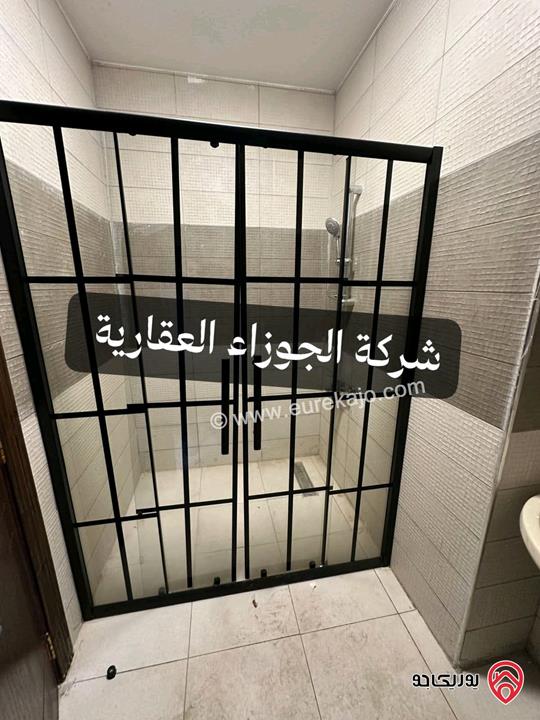 شقة طابق شبه ارضي المساحة الداخلية 180م والمساحة الخارجية 120م للايجار في عمان- البنيات 