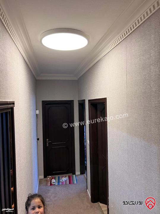 شقة فاخرة طابق ثالث مساحة 190م للبيع في عمان - خلدا