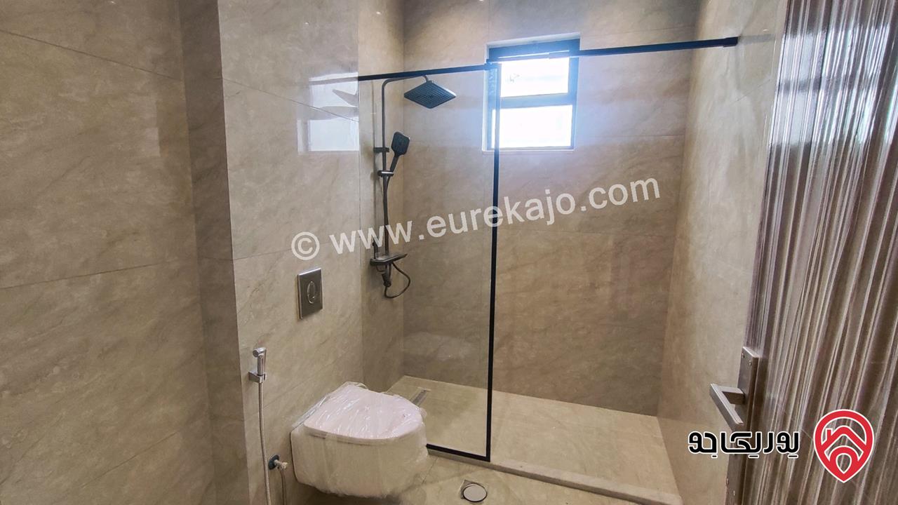 شقة ارضية جديدة مساحة 210م داخلي و 140م خارجي للبيع في عمان - تلاع العلي