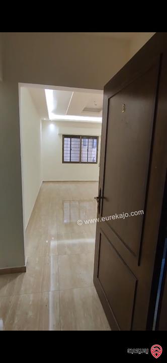 شقة تسوية مساحة داخلية 133 متر وترس واسع 150 متر للبيع في عمان - ضاحية الرشيد 