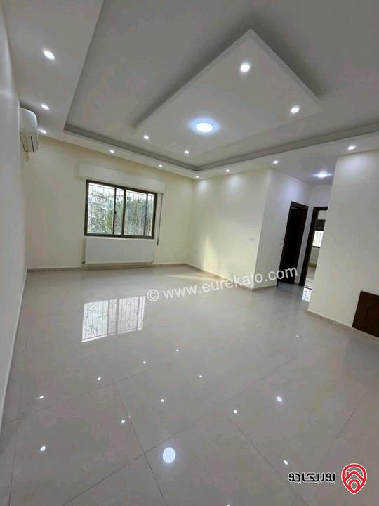 شقة فخمة مساحة 180م طابق أول للبيع في عمان - خلدا 