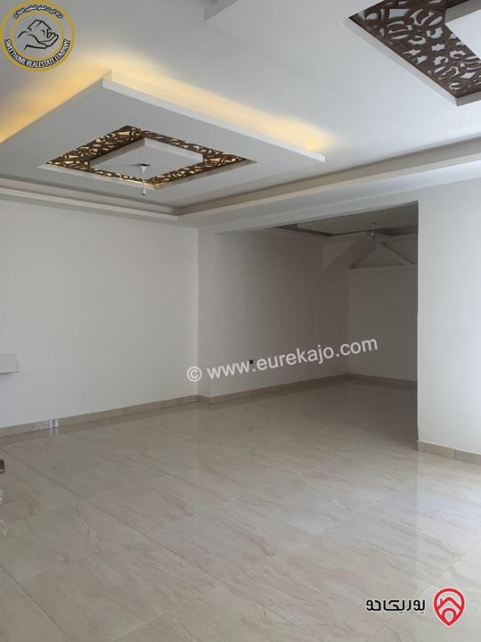 شقة مميزة للبيع في عمان - دير غبار - حي السهل 210م مع حديقة وترسات 300م لم تسكن بسعر مغري