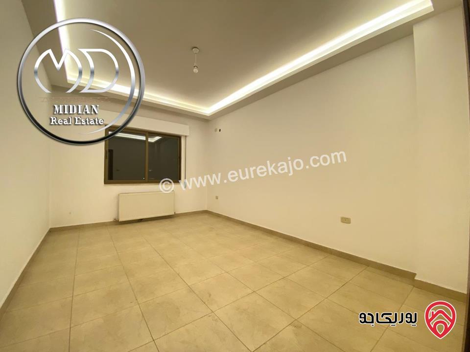 شقق جديدة مساحة 175م  سوبر ديلوكس اطلالة جميلة للبيع في عمان - دير غبار بسعر مميز جداً