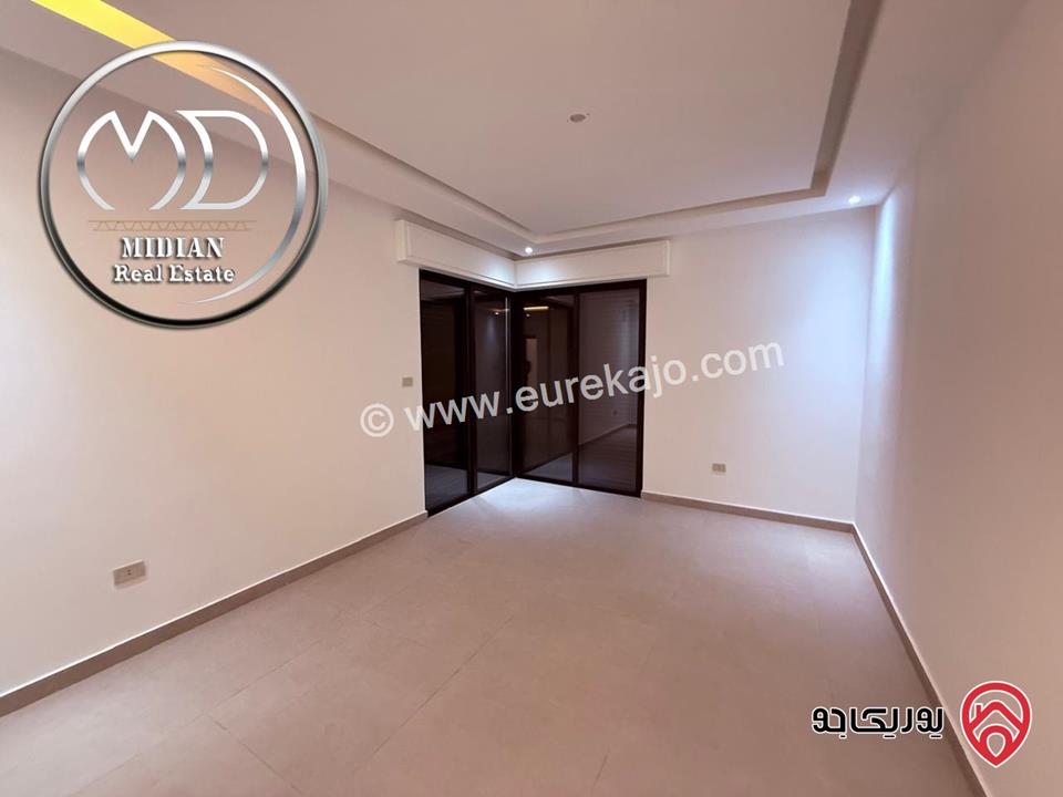 رووف جديد للبيع في عمان - الظهير مساحة 320م مع تراسات تشطيبات و ديكورات عصرية فاخرة اطلالة رائعة