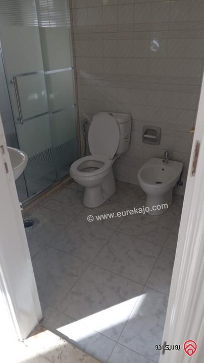 شقة طابق رابع مساحة 165م للايجار في عمان - ام اذينة