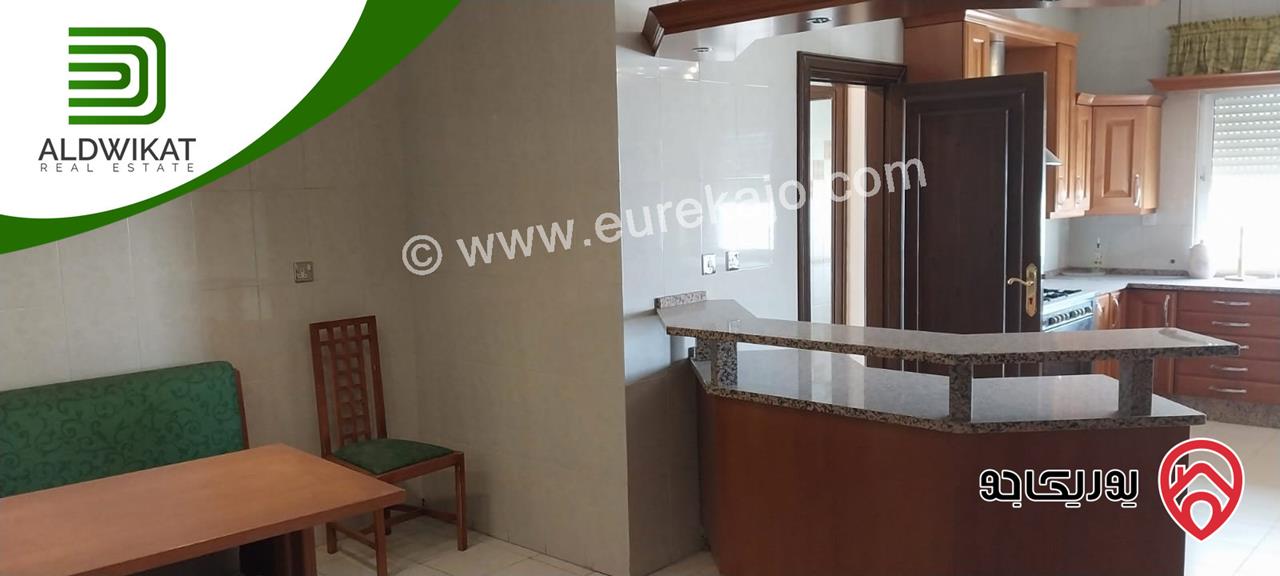 شقة طابقية للبيع في عمان - تلاع العلي طابق ثاني مساحة البناء 350م موقع اطلالة