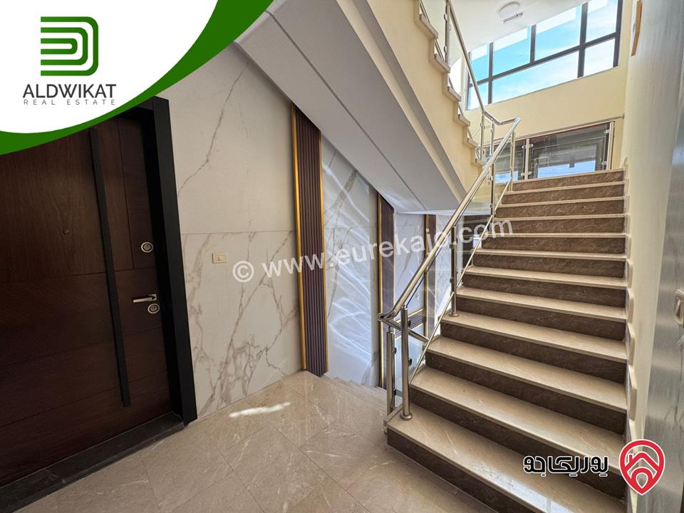 شقة ارضية معلقة للبيع في عمان - خلدا العوجانية المساحة 220م ترس 15م موقع مميز