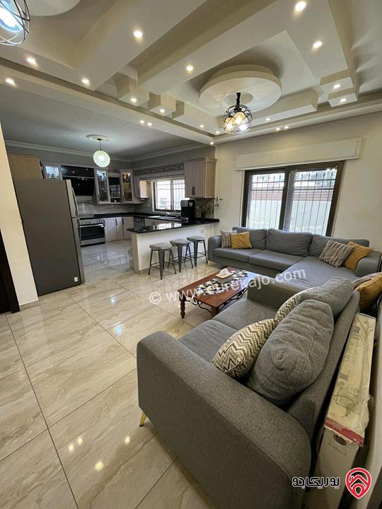 شقة شبه ارضية جديدة مساحة 180م داخلي و 200م خارجي للبيع في عمان - صويلح