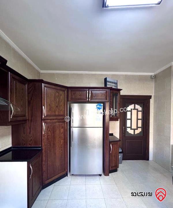 شقة ارضية مساحة 190م داخلي و 100م خارجي للايجار في عمان - خلدا