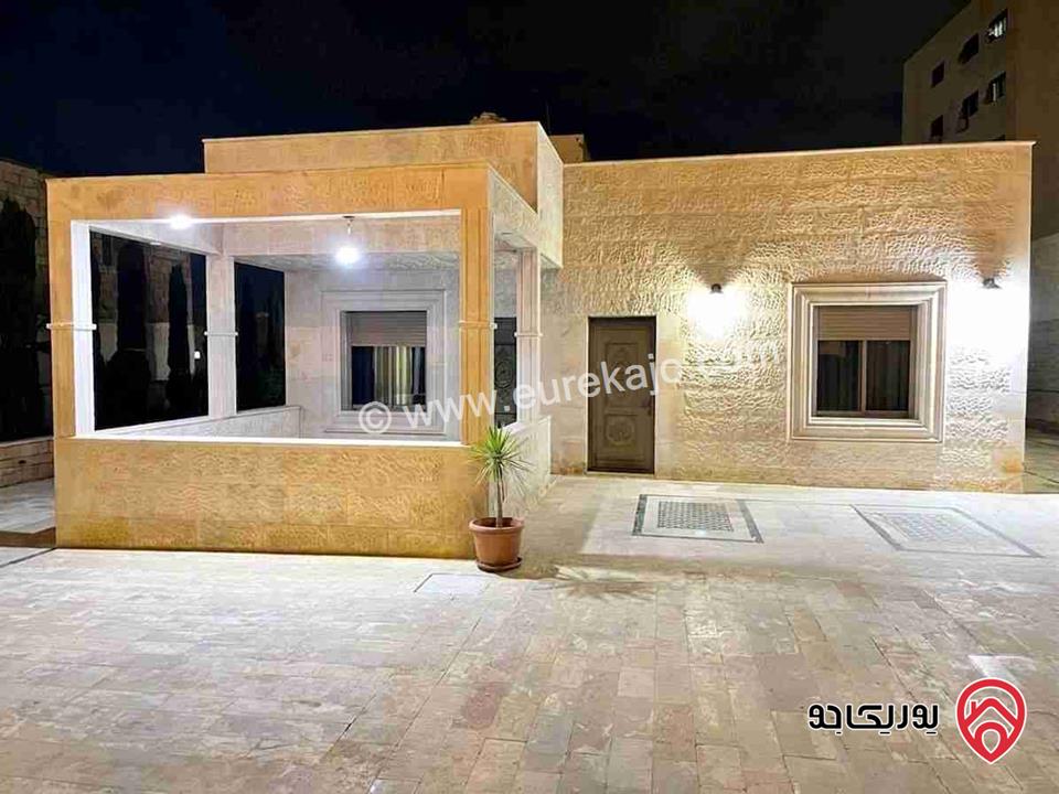 بيت شبه فيلا مساحة 251م على ارض 667م للبيع في عمان - ضاحية الامير علي 