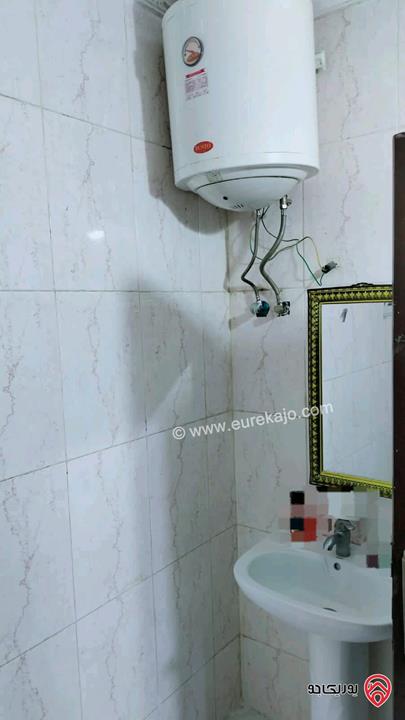 شقة مساحة 60م للبيع في اربد مقابل مدارس دار العلوم علي الشارع الرئيسي