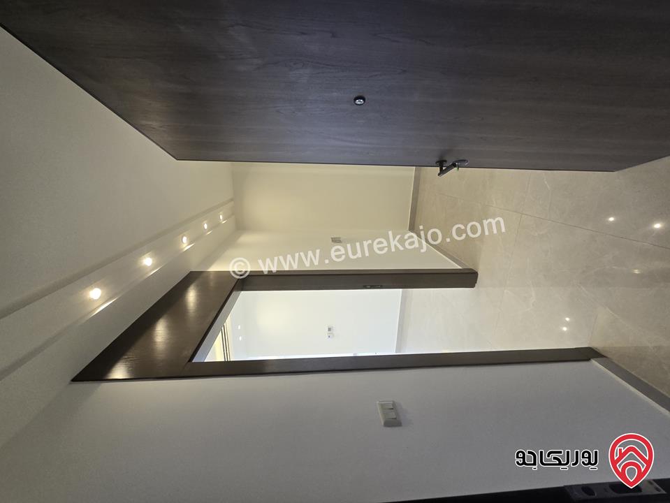 شقة فارغة جديدة مساحة 210 متر طابق اول للإيجار في عمان - الرابية