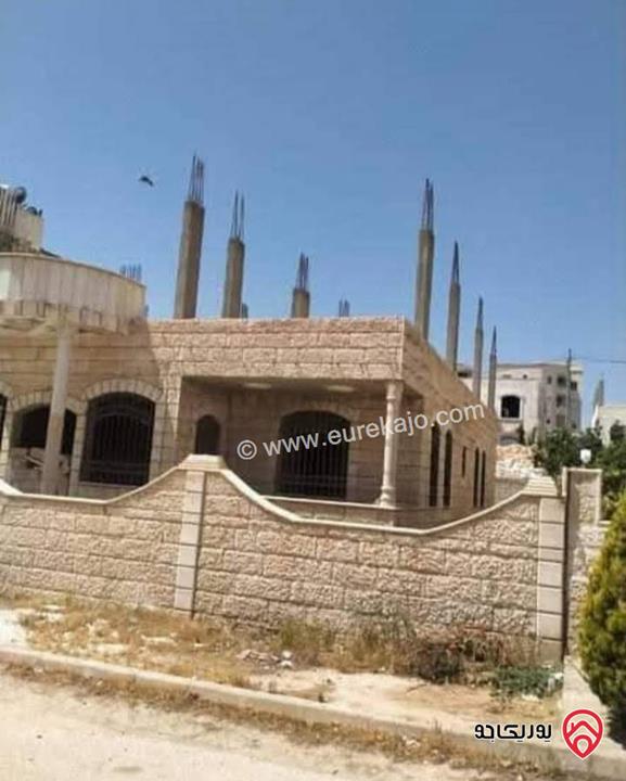 بيت مستقل مساحة 183م على أرض 352م للبيع في مدينة الشرق - الزرقاء  