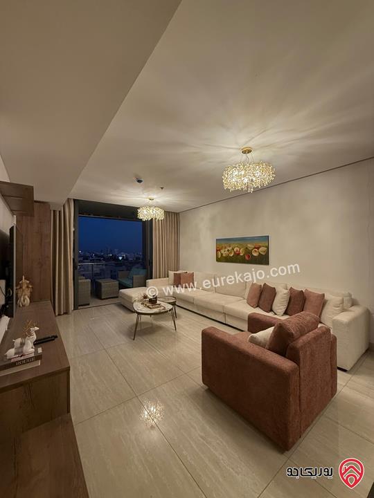 شقة بإطلالة بانورامية مساحة 120م من الطابق 12 للايجار في عمان - عبدون