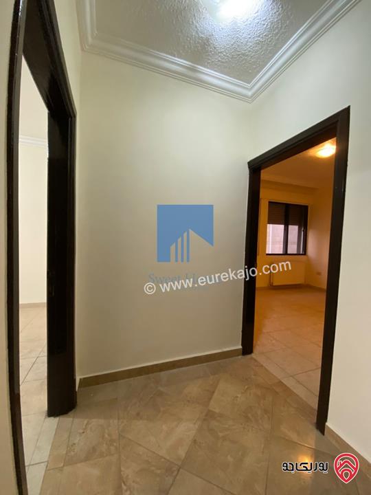 شقة مميزة طابق ارضي معلق 135م تشطيب سوبر ديلوكس للبيع في عمان - خلدا