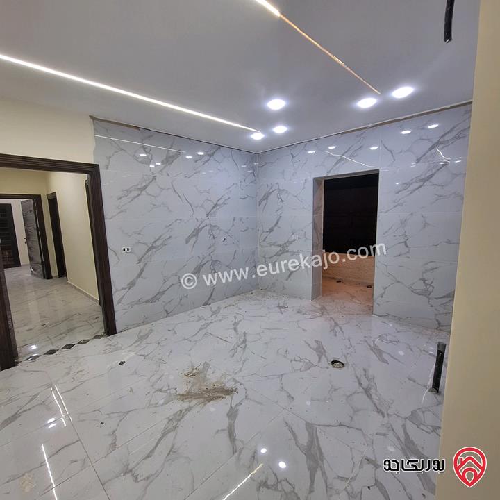 شقة مساحة 138م طابق أول للبيع بالأقساط — بدون بنوك أو شركات تمويل في اربد