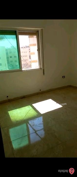 شقة مميزة مساحة 120م طابق ثاني للبيع في عمان - طبربور