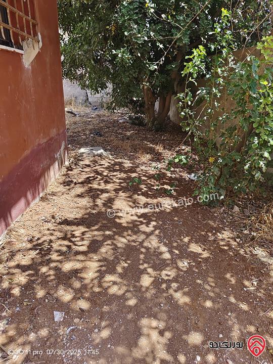 بيت مستقل مجهز لبناء طابق ثاني على أرض 720م للبيع في عمان - أبو علندا