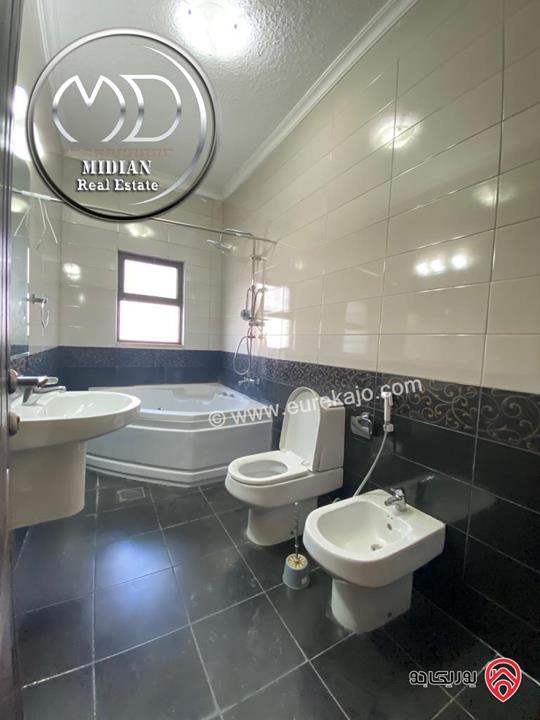 شقة ارضية فارغة للايجار في عمان - دابوق مساحة 175م مع ترس 40م سوبر ديلوكس بسعر مميز جداً