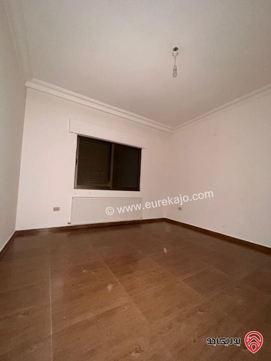 شقة طابق أرضي مساحة 180م داخلي و 120م خارجي للايجار في عمان - السابع 