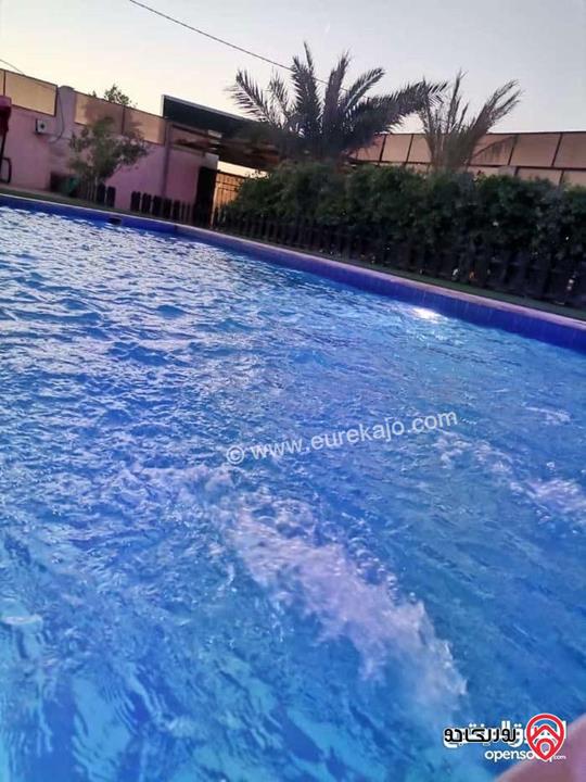 شاليه على ارض 530م ومساحة البناء 90م للبيع في البحر الميت - منطقة الراما خلف كازية المناصير 