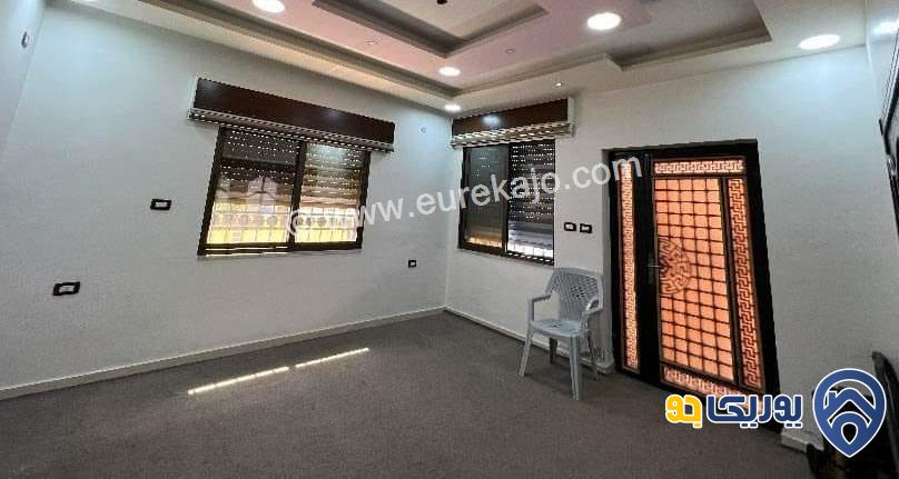 منزل مستقل لقطه مساحة الأرض 280م ومساحة البناء 325م للبيع في الزرقاء - مدينة الشرق 