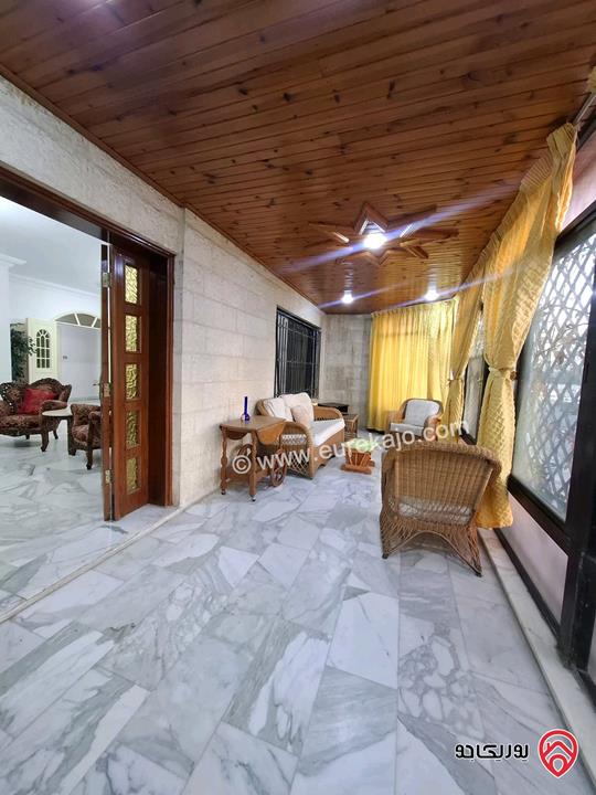 شقة مفروشة طابق أرضي 200م للإيجار في عمان-  ام اذينة 