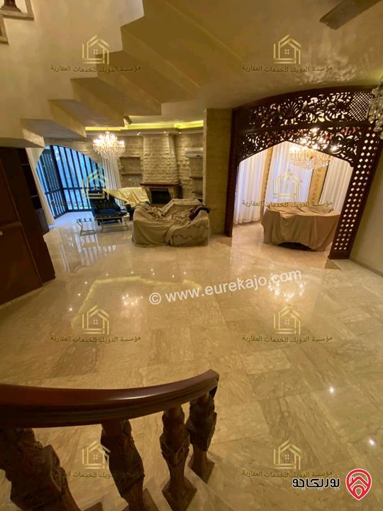 فيلا مساحة 920م على أرض 790م للإيجار في عمان - عبدون 