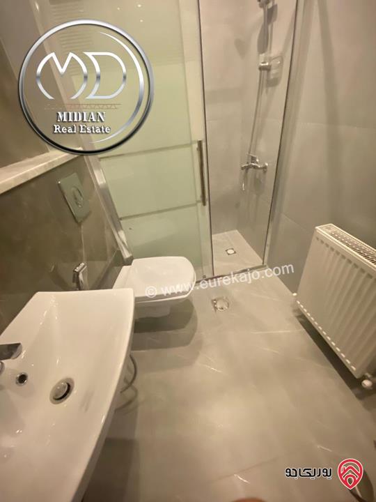 شقة أرضية للبيع في عمان - خلدا مساحة 185م مع ترس 40م تشطيبات سوبر ديلوكس جديدة لم تسكن بسعر مميز