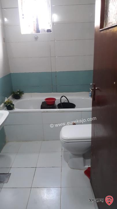 شقة طابقية طابق اخير مساحة 140م للبيع في عمان - جبل الاخضر  