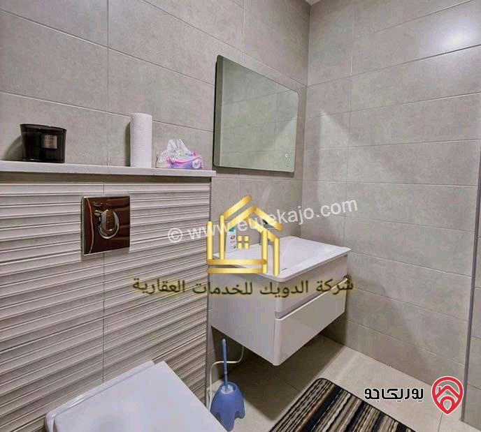 شقة فارغة سوبر ديلوكس مساحة 295م داخلي و 50م خارجي للايجار في عمان - خلدا 