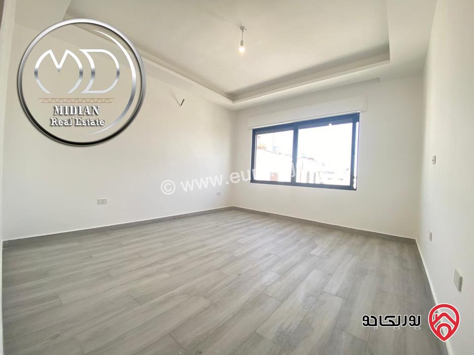 شقق دوبلكس جديدة للبيع في عمان - حنو الصويفية طابق اخير مع روف مساحات 190م & 195م مع تراسات اطلالة جميلة