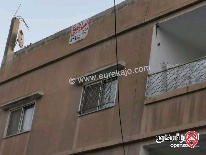 عمارة على أرض 355م للبيع في الزرقاء، شارع السعادة