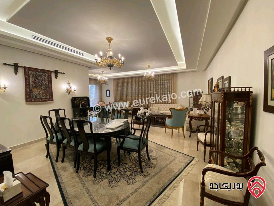 شقة طابق ثالث مساحة 311م للبيع في عمان - دير غبار