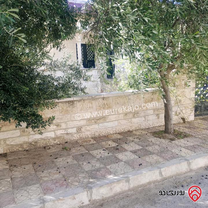 منزل مستقل مساحة 600م على أرض 1 دونم و 263م للبيع في عمان - مرج الحمام