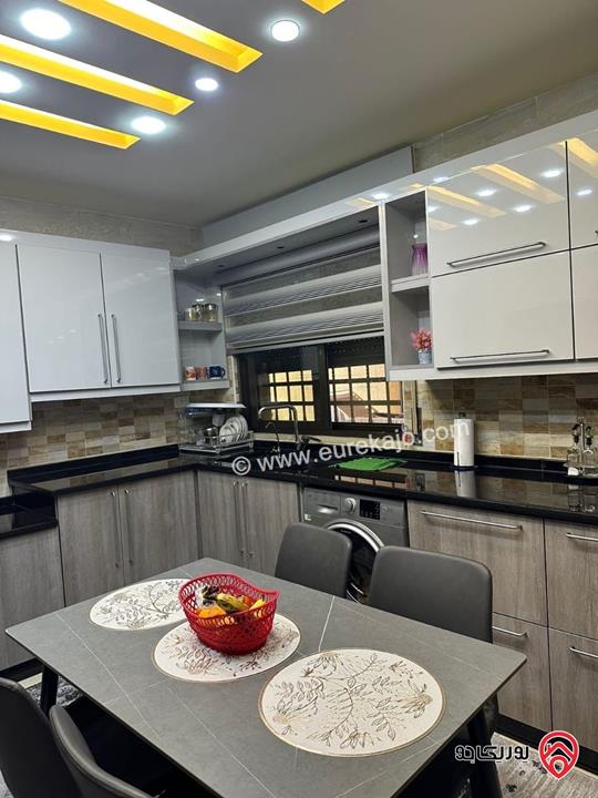 شقة شبه ارضي مساحة 120م داخلي وخارجي 80م للبيع في عمان - شفا بدران