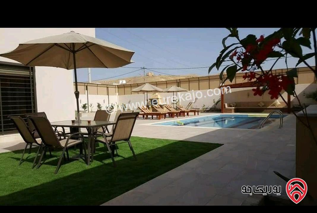 شـاليه مـفروش مساحة الأرض 550م والبناء 150م للبيع في البحر الميت منطقة الشونة الجنوبية الجوفة