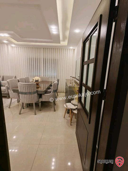 شقة ارضية مساحة 160م داخلي و 40م خارجي للبيع مفروشة في عمان - أبو السوس