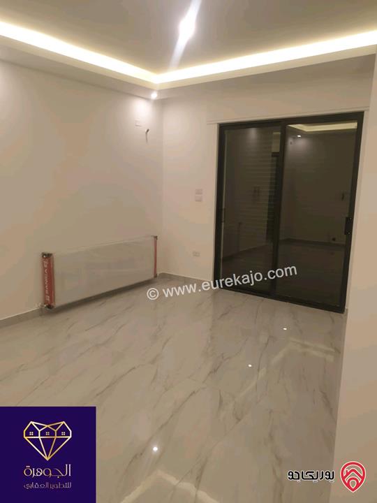 شقة طابق اخير مع روف دوبلكس فاخر مساحة 200م لم يسكن للبيع في عمان - تلاع العلي 