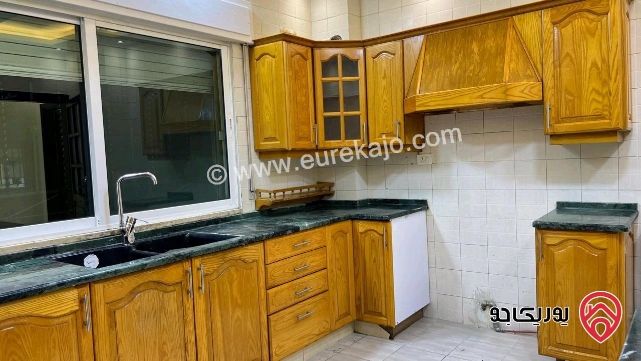 شقة مساحة 191م طابق أول للبيع في عمان - الرابية