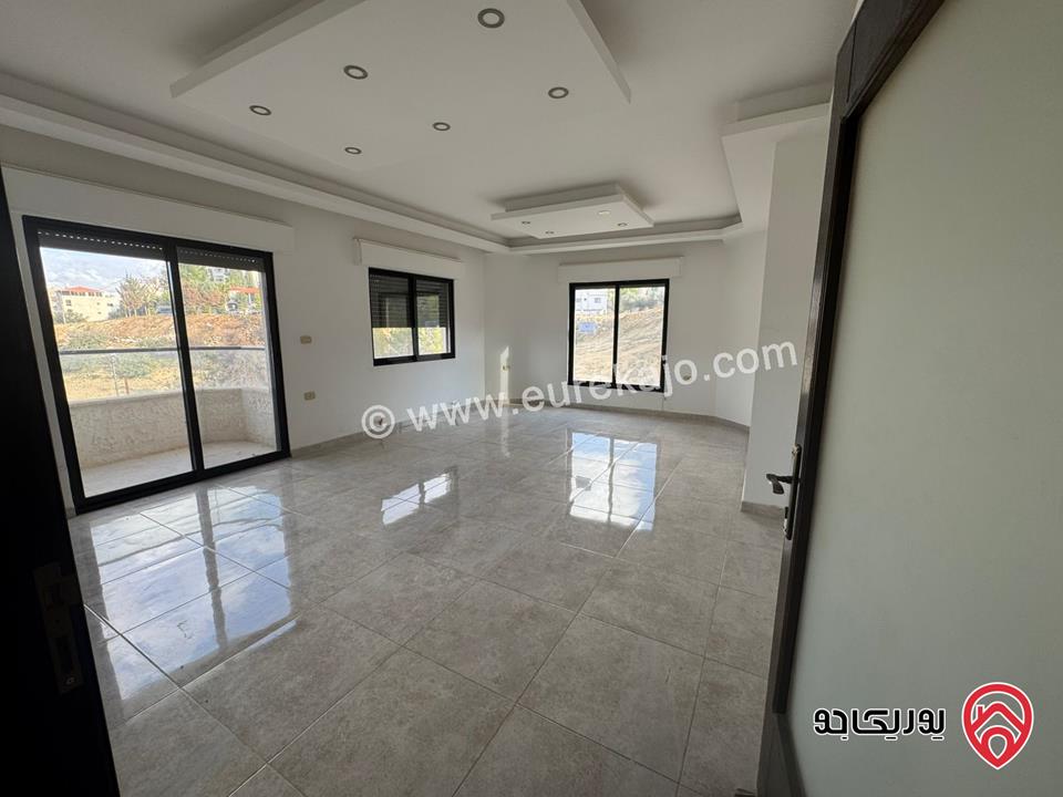  شقة ارضية مساحتها 190م للبيع في عمان - مرج الحمام  