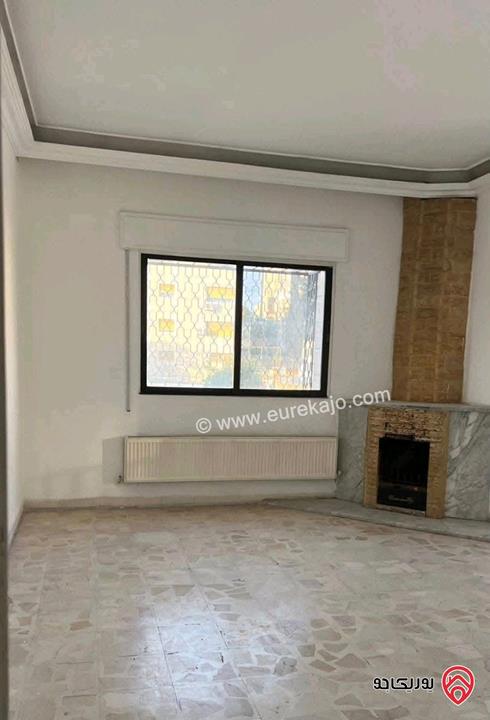 شقة فارغة مساحة 200م طابق أرضي للايجار في عمان - دير غبار 