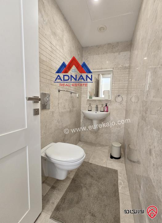 شقة مفروشة بالكامل مساحة 150م للإيجار في جبل عمان من ضمن كمباوند ( مسبح ونادي رياضي )