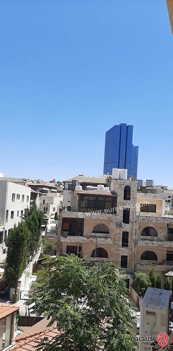 شقة مفروشة مساحة 120م للايجار في عمان - ام اذينة 