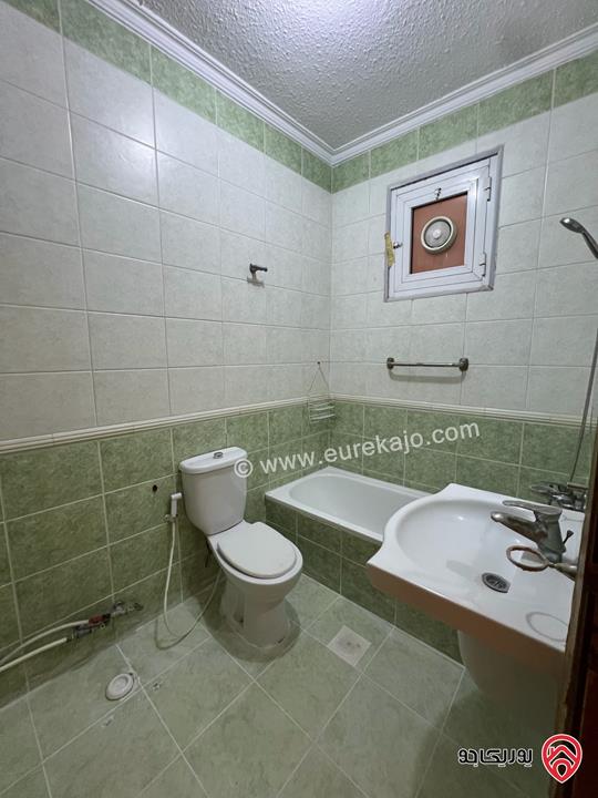 شقة طابق ثاني مساحة 164م للبيع في عمان - خلدا