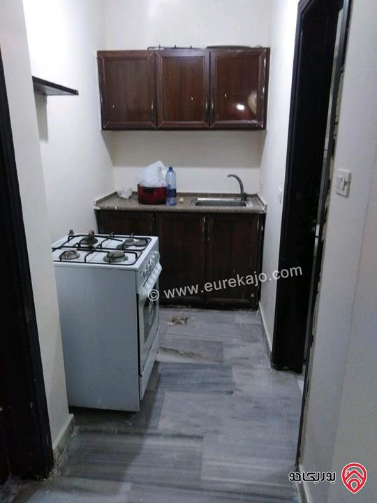 استوديو مفروش مساحة 50م داخلي و 60م خارجي للايجار في عمان - الجبيهة