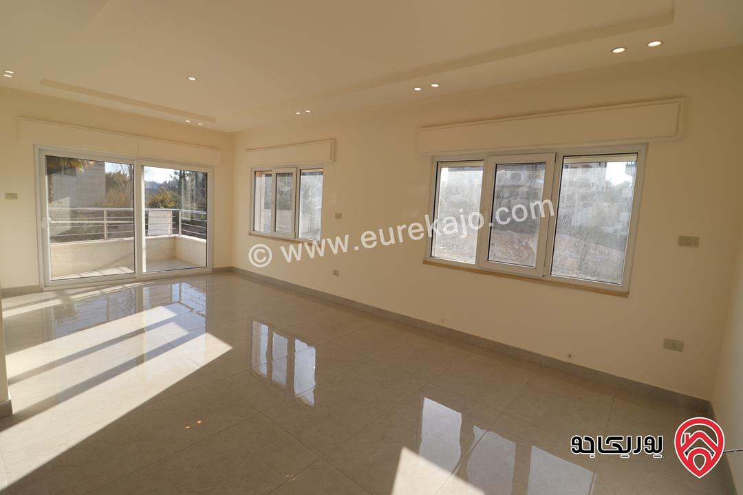 شقة جديدة مساحة 135م طابق ثالث للبيع في عمان - خلدا